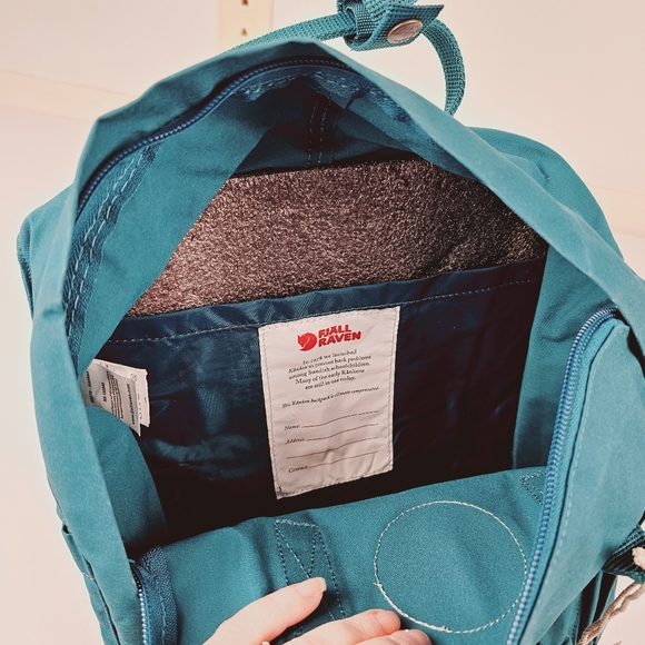 Fjallraven Kanken Backpack in Ocean Green - Excellent Condition - Picture 15 of 16